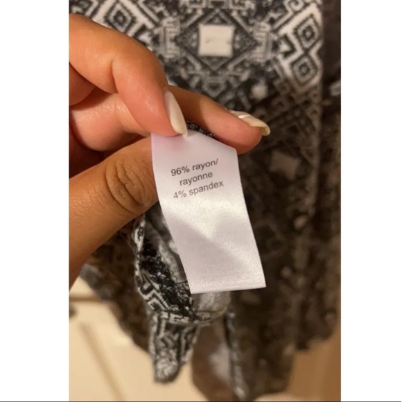 Patterned Tank Top - Picture 4 of 4